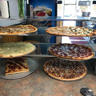 Amici Special Pizza